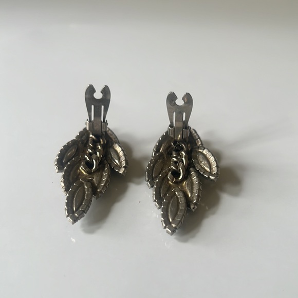 Elizabeth Cole's Black Rhinestone Crystal Necklace - Picture 4 of 10